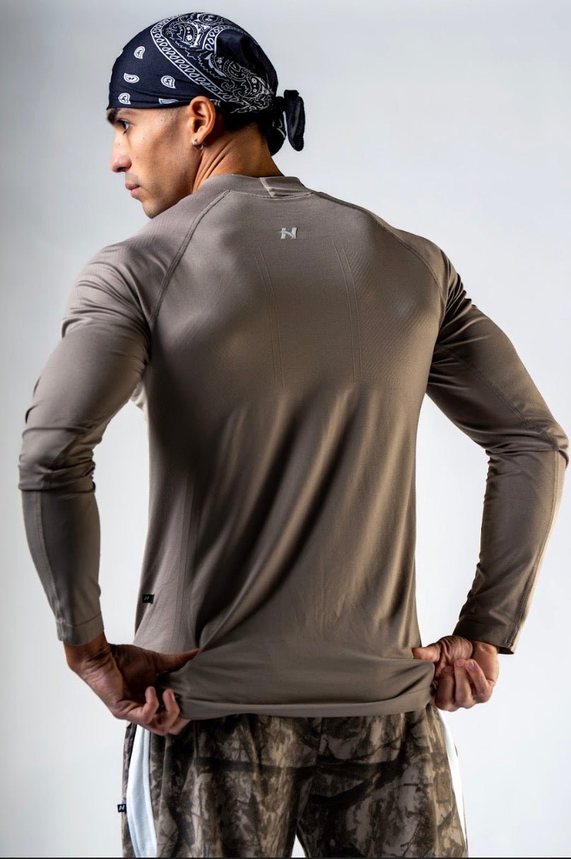 Nebbia Power 901 Seamless Long Sleeve Top - Light Brown | Men's Gym Fit - AlisiiaKholli