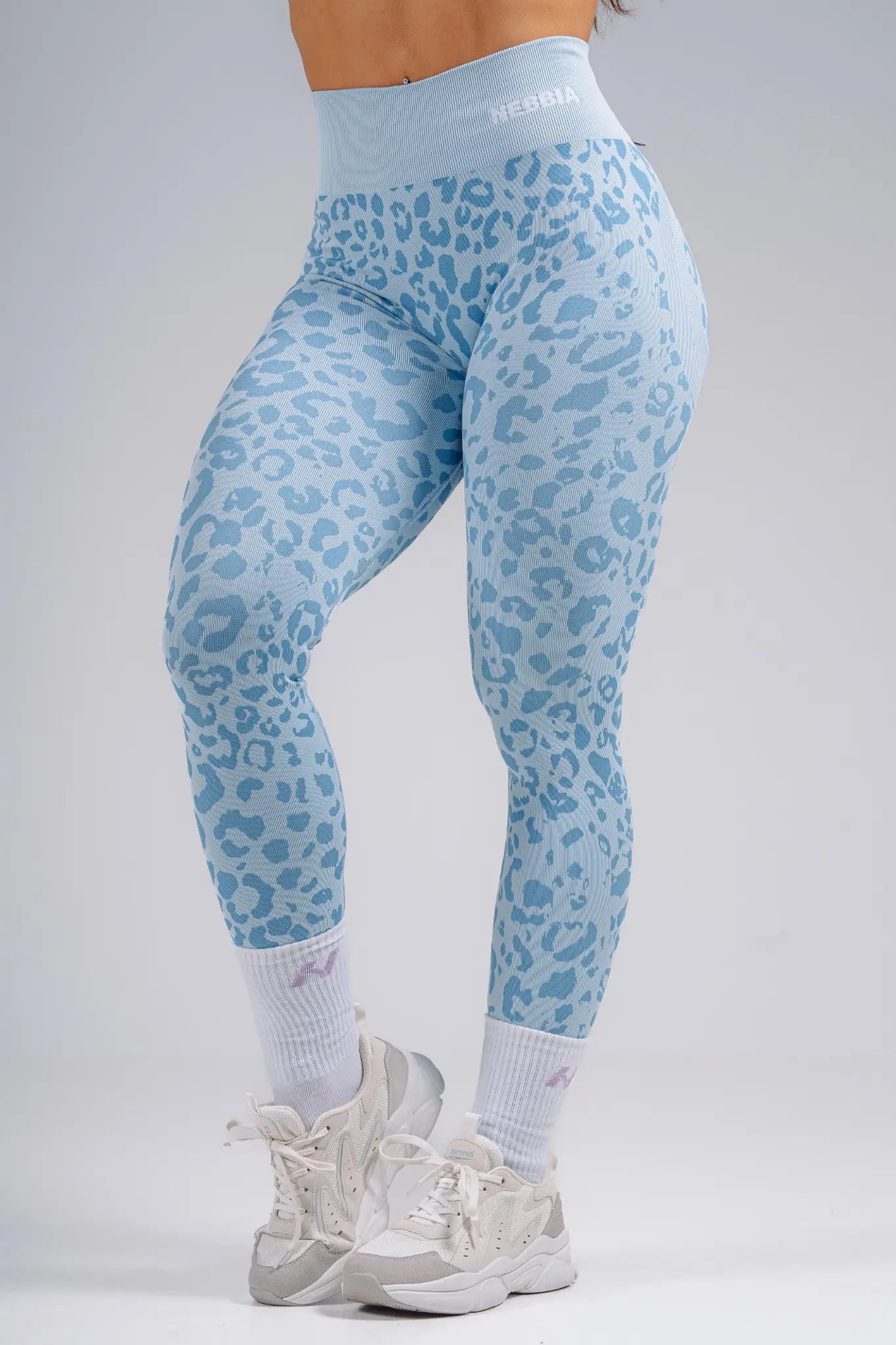 NEBBIA 849 Blue Leopard Push-Up Compression Leopard Leggings | PRIMAL