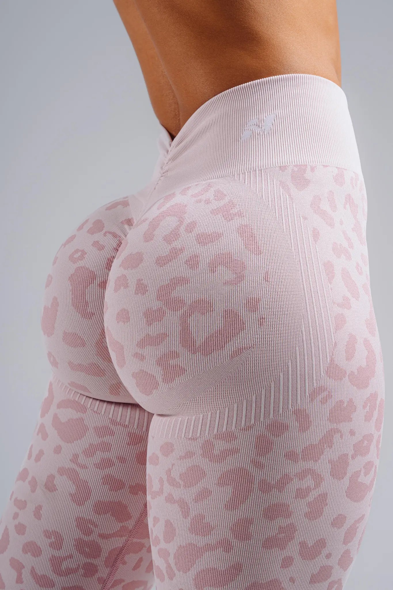 NEBBIA 849 Pink Leopard Push-Up Compression Leopard Leggings | PRIMAL