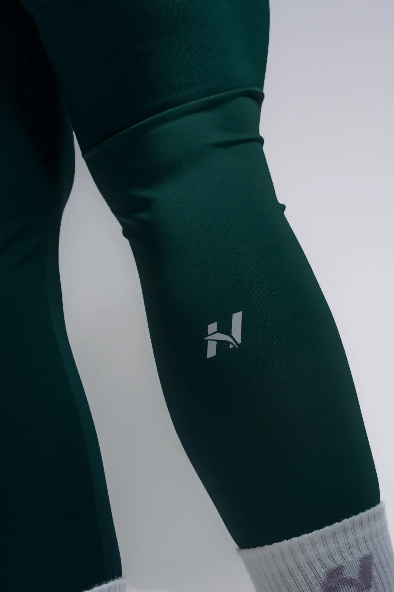 NEBBIA 851 Dark Green High-Waist Sculpting Leggings with Pockets | PRIMAL