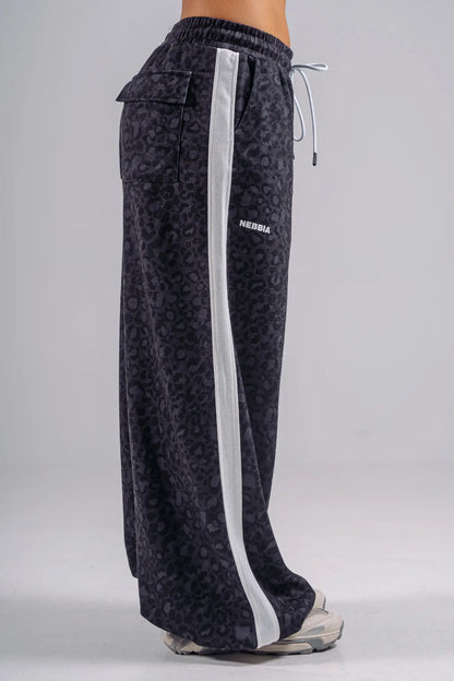 NEBBIA 865 Black Leopard Baggy Leopard Sweatpants | PRIMAL