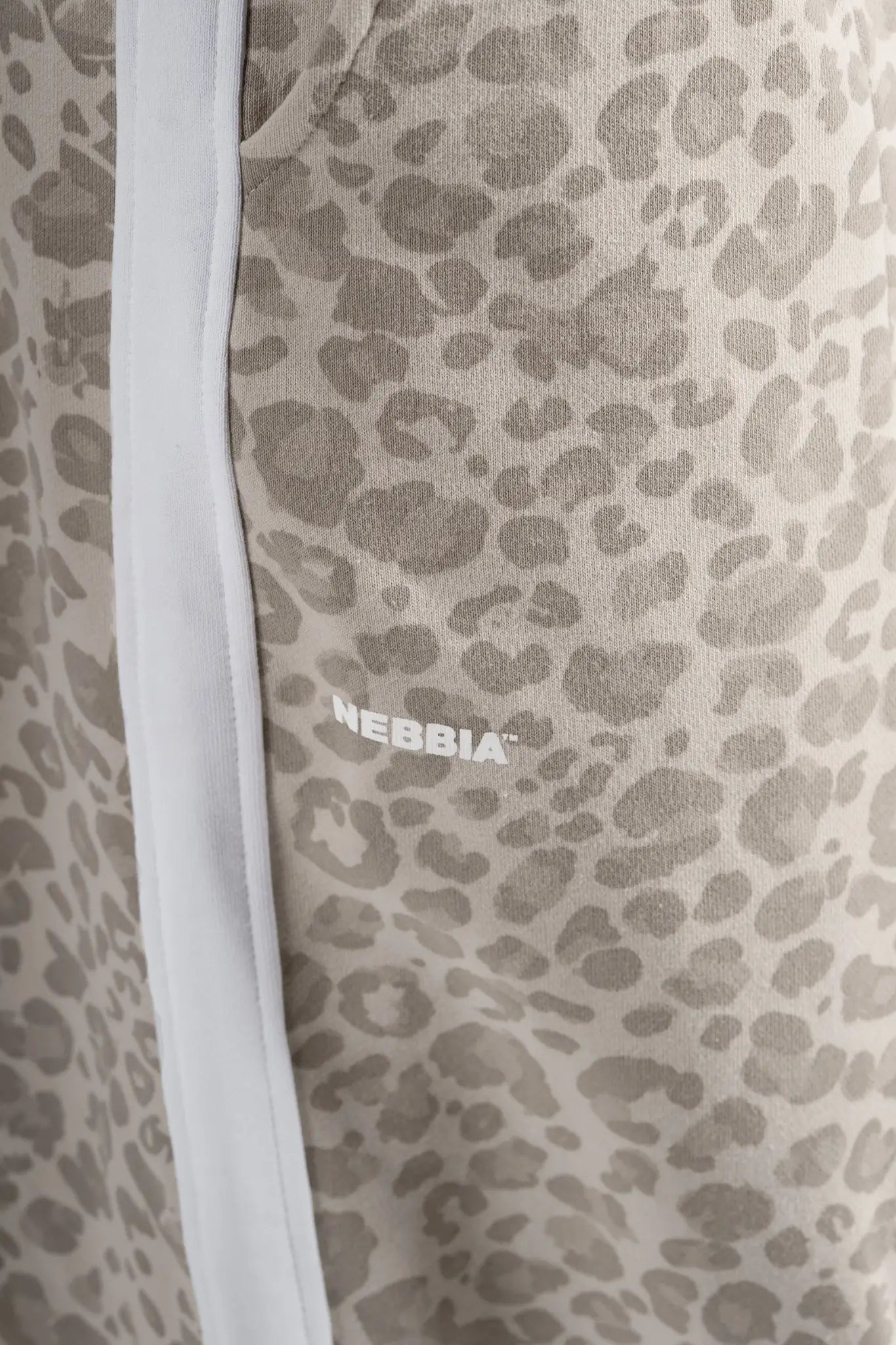 NEBBIA 865 Cream Leopard Baggy Leopard Sweatpants | PRIMAL