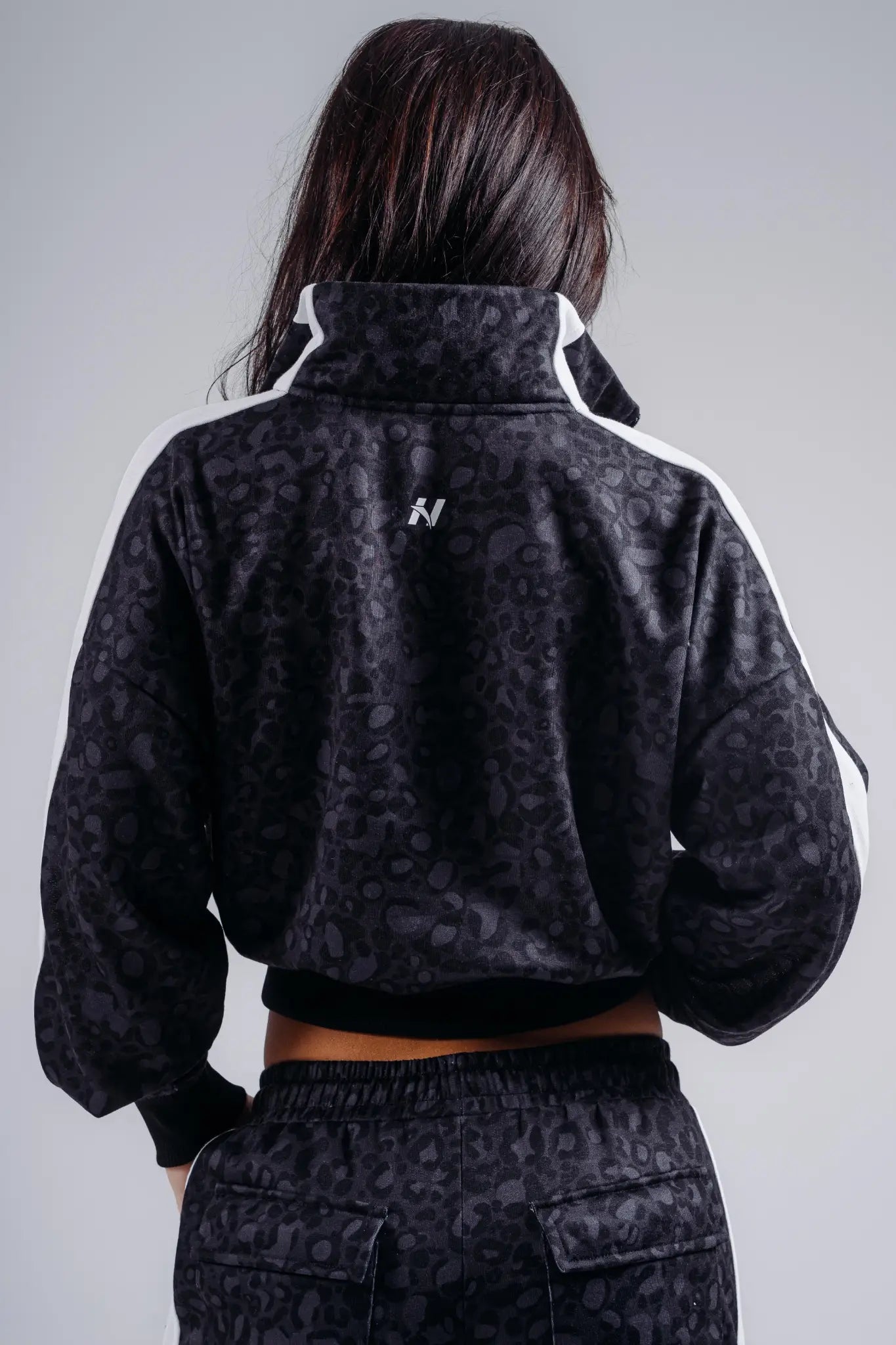 NEBBIA 866 Black Leopard Half-Zip Leopard Sweatshirt | PRIMAL