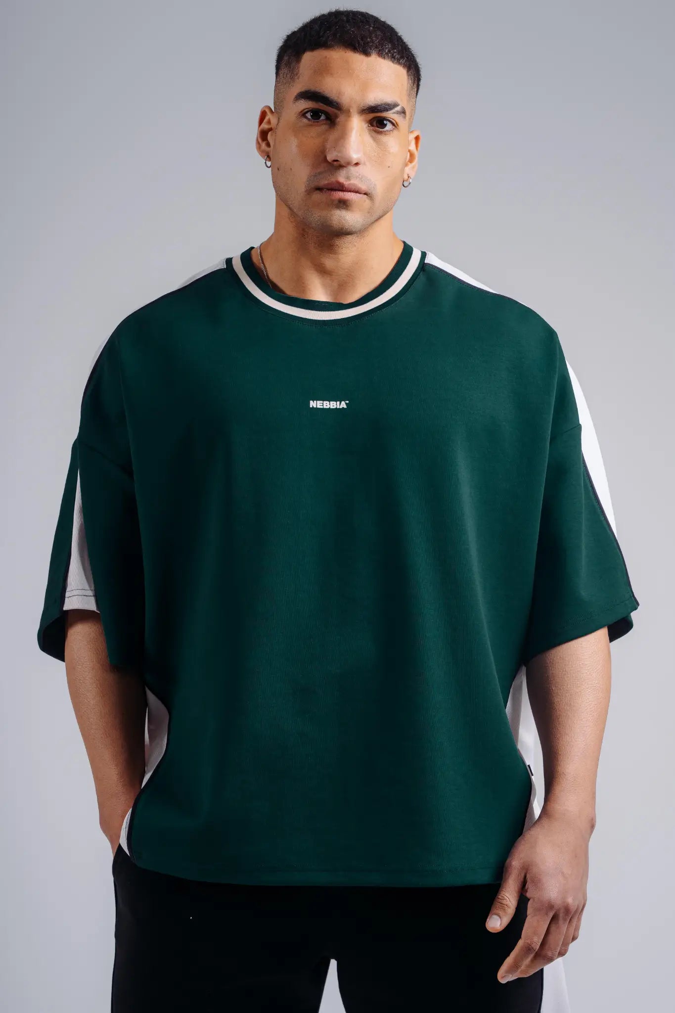 NEBBIA 869 Pine Green Oversized T-Shirt | PRIMAL