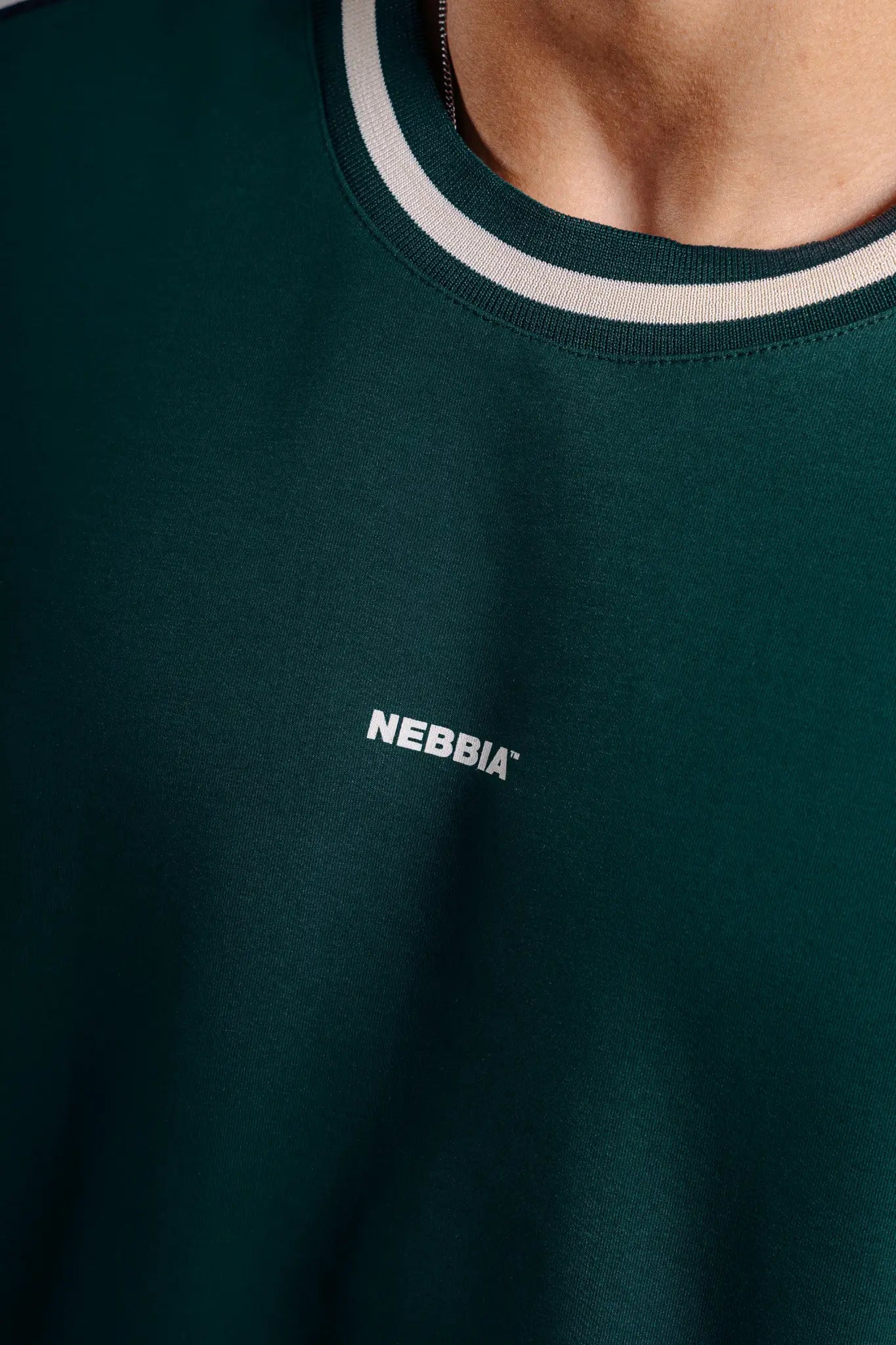 NEBBIA 869 Pine Green Oversized T-Shirt | PRIMAL
