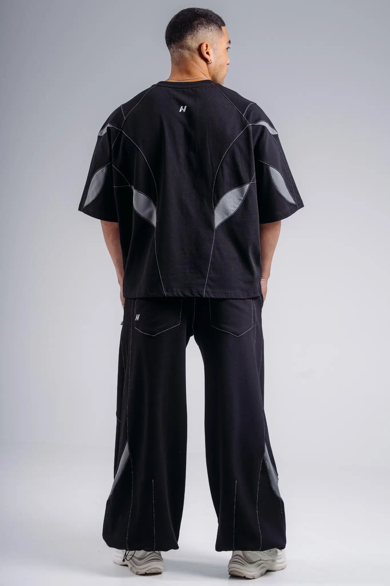 NEBBIA 871 Black Oversized Pump Cover T-Shirt | PRIMAL