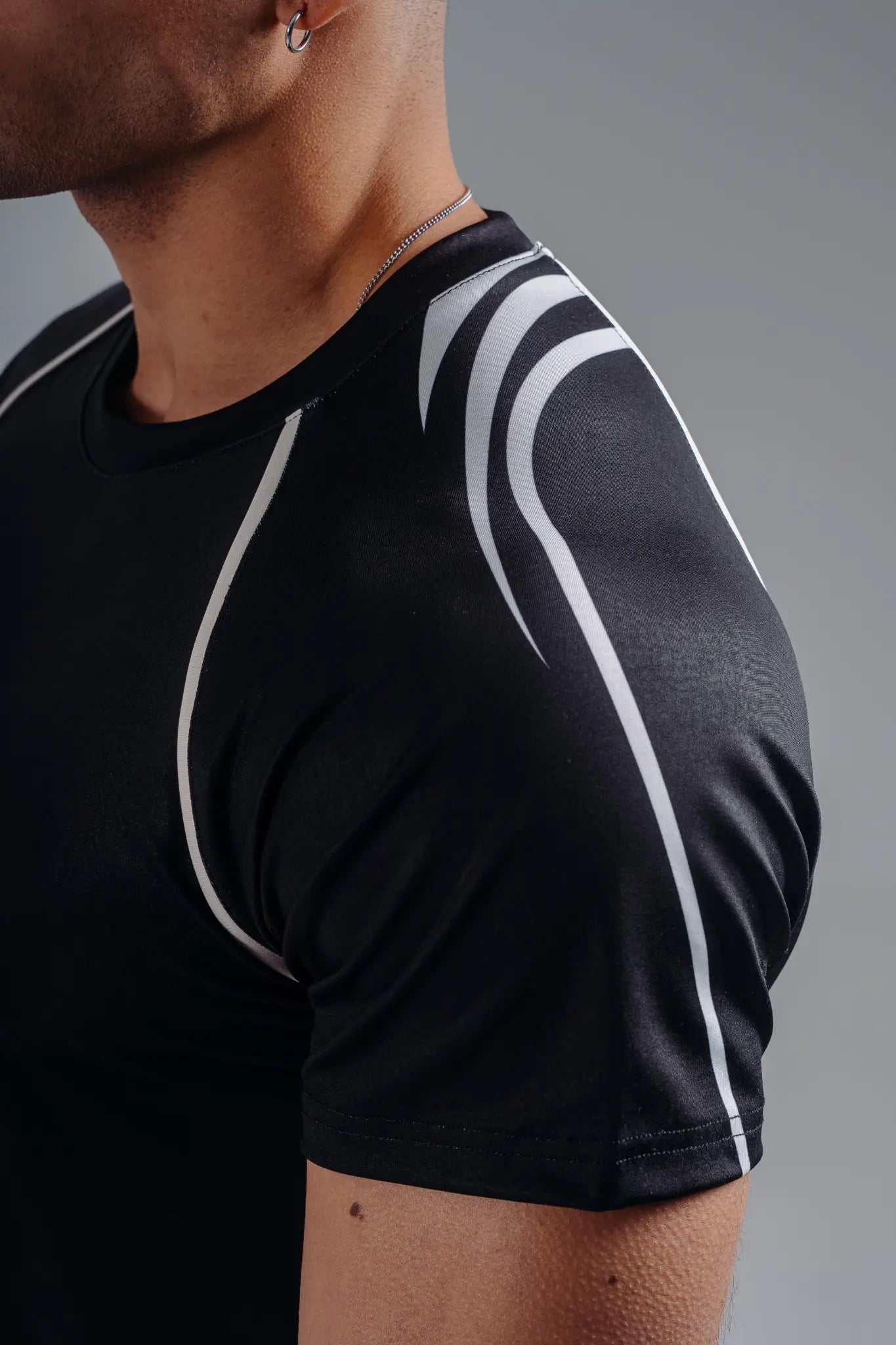 NEBBIA 872 Black Functional T-Shirt | PRIMAL