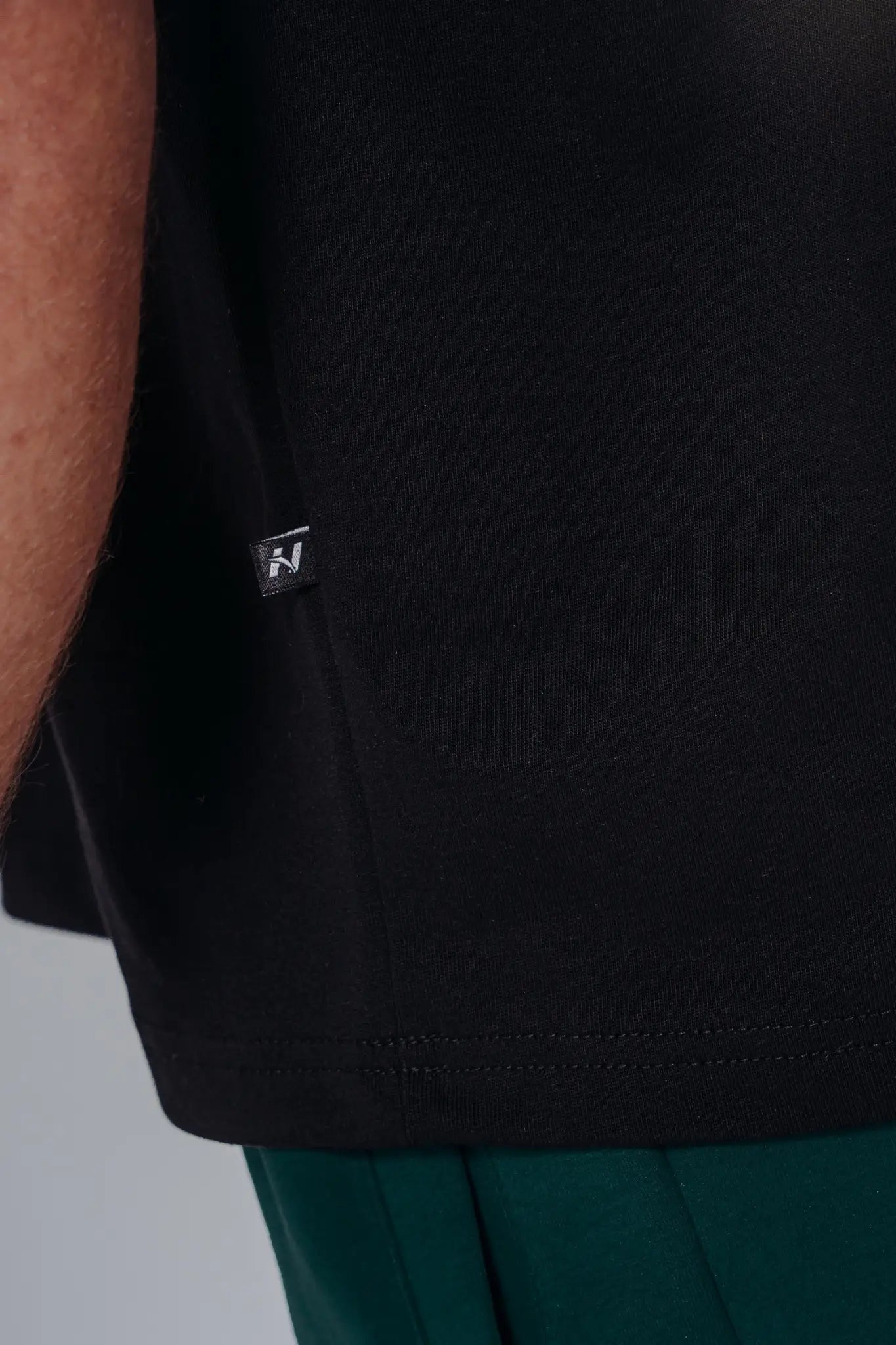 NEBBIA 873 Black Oversized Tank Top '97 | PRIMAL