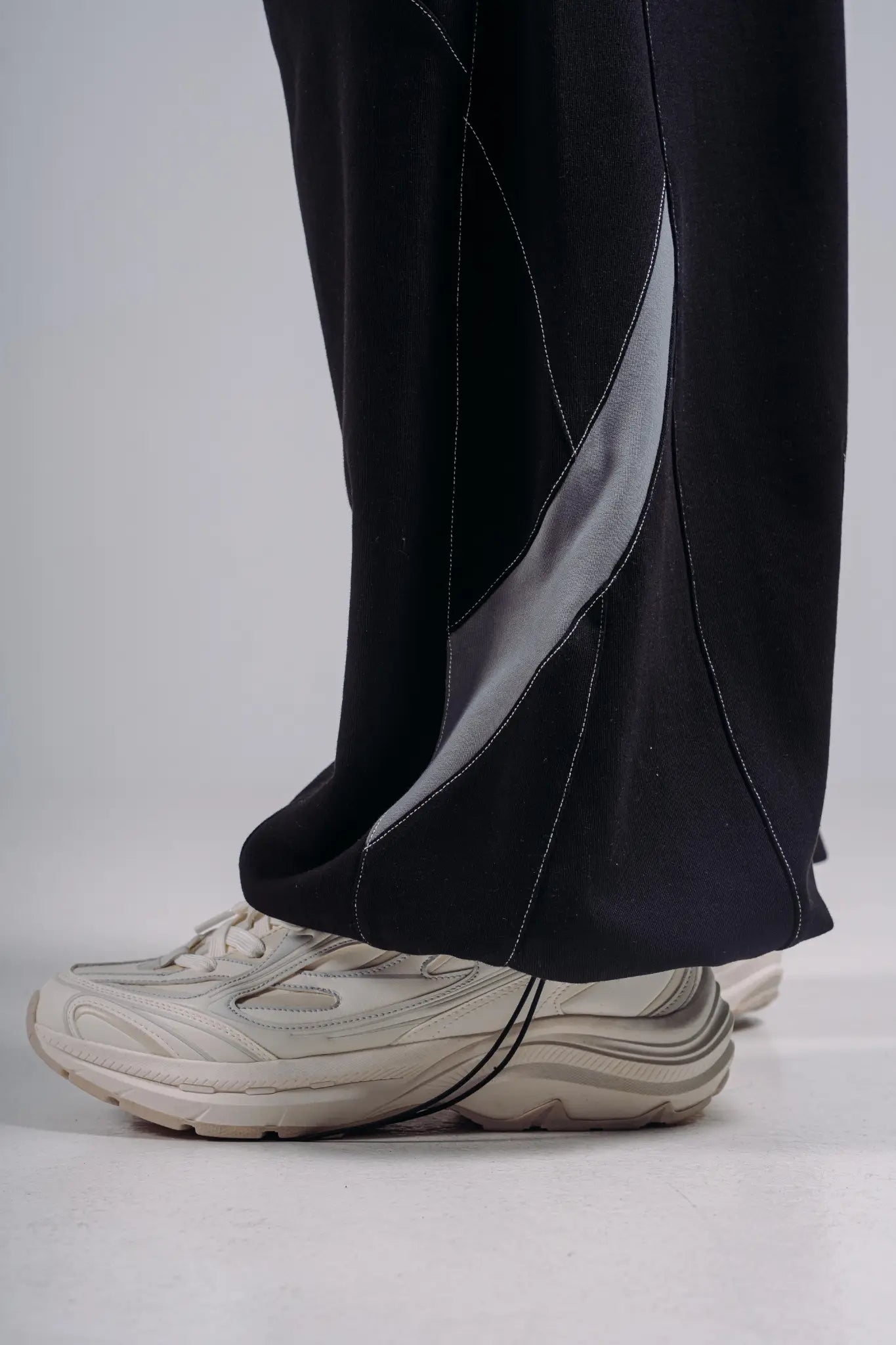NEBBIA 879 Black Baggy Sweatpants | PRIMAL