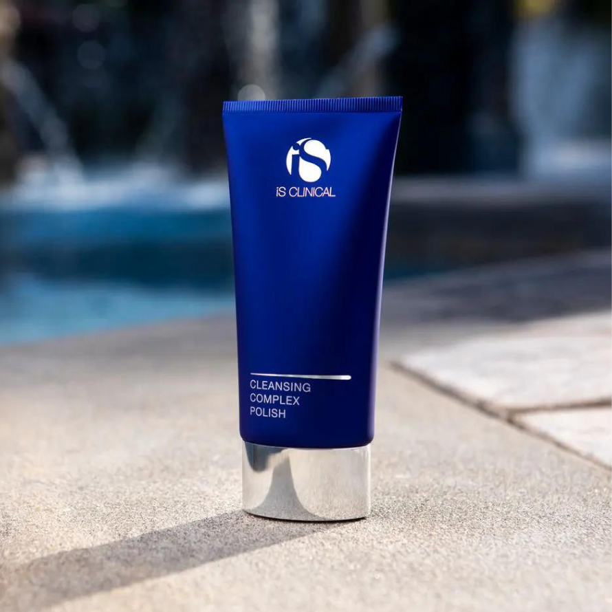 Deep-cleansing, resurfacing, smoothing&nbsp;

Cleansing Complex Polish thoroughly cleanses the surface and pores of the skin without drying or stripping essential natural oils. 