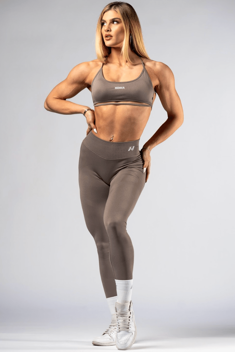 Nebbia Open - Back Sports Bra Power 890 | Medium Support - Light Brown ASH - AlisiiaKholli