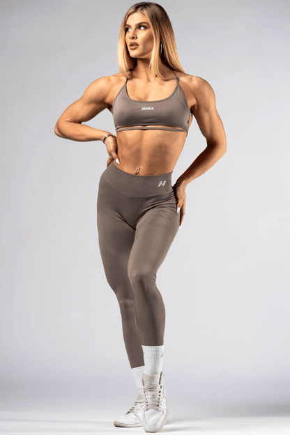 Nebbia Open - Back Sports Bra Power 890 | Medium Support - Light Brown ASH - AlisiiaKholli