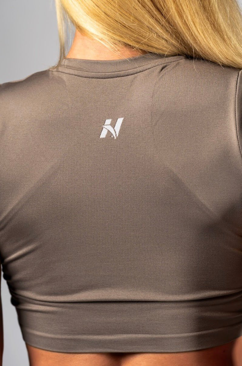 Nebbia Power 891 Seamless Short Sleeve Top - Light Brown ASH - AlisiiaKholli