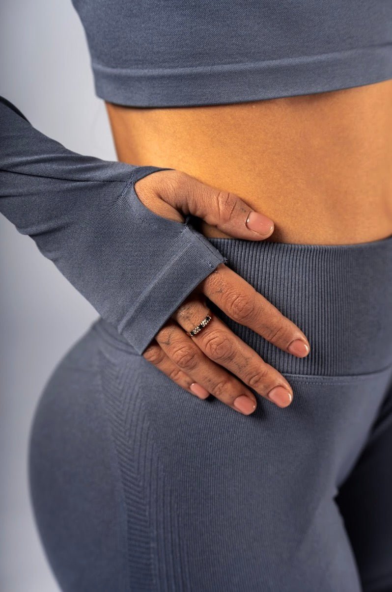 Nebbia Power 892 Seamless Long Sleeve Top - Grey - AlisiiaKholli
