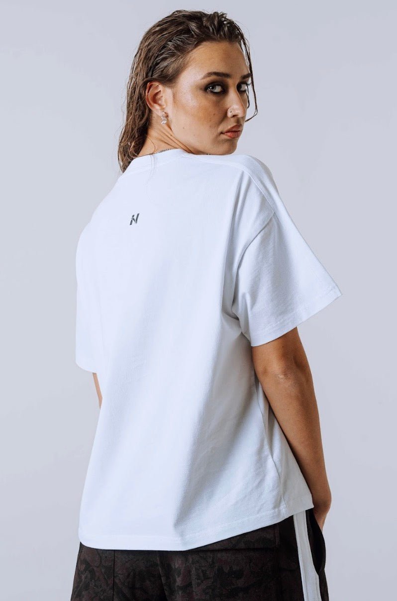 Nebbia Power 894 Relaxed Training Tee - Black & White | Gym T-Shirt - AlisiiaKholli