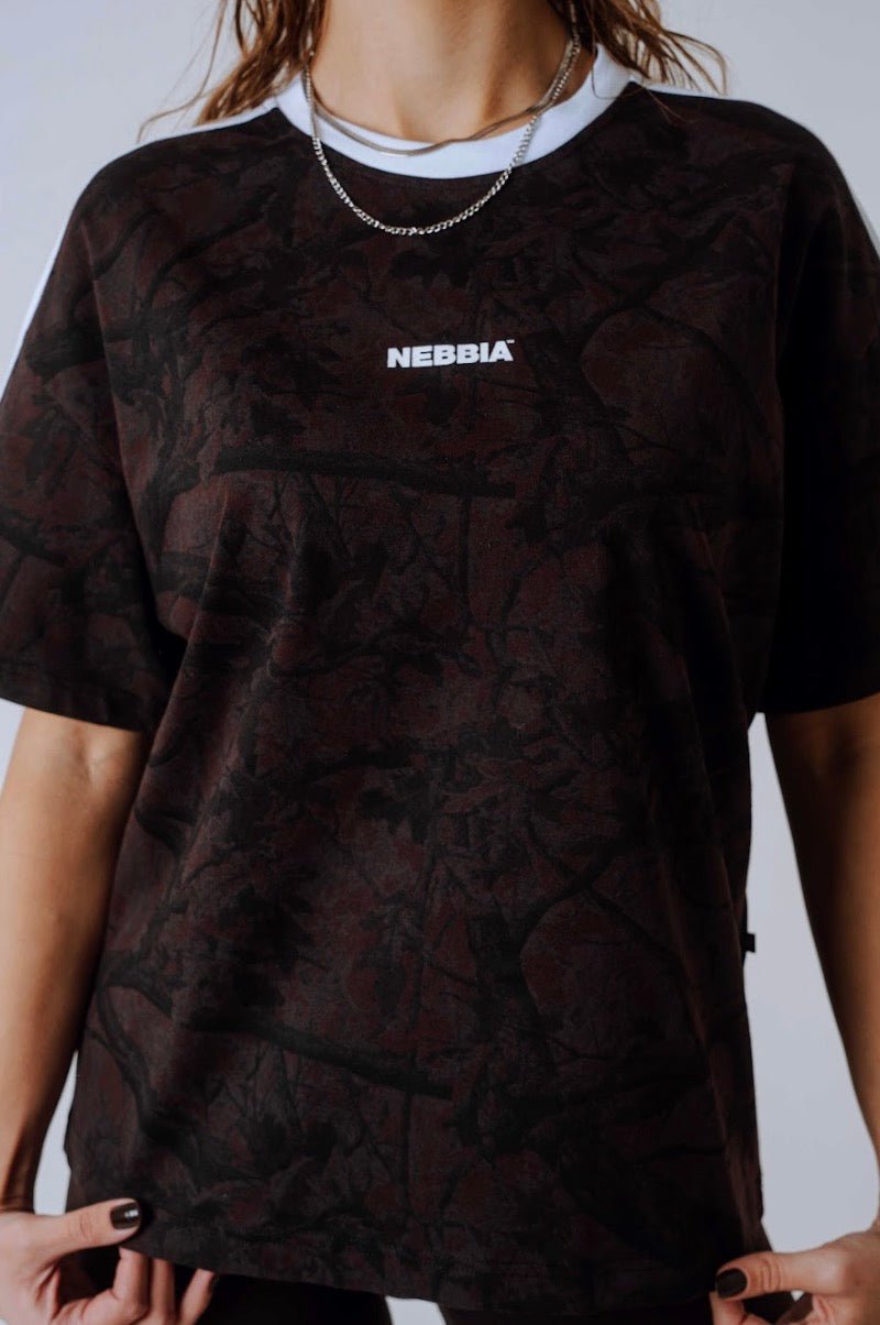 Nebbia Power 894 Relaxed Training Tee - Dark Brown Camo - AlisiiaKholli