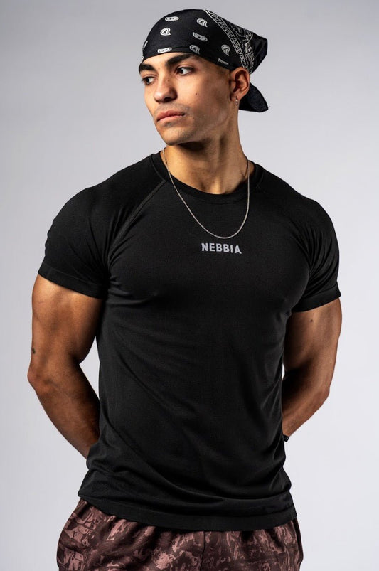 Nebbia Power 900 Men's Seamless Short Sleeve Top - Black - AlisiiaKholli