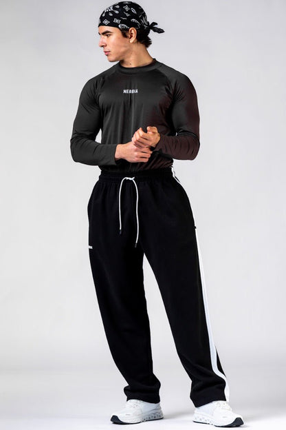 Nebbia Power 901 Seamless Long Sleeve Top - Black | Men's Gym Fit - AlisiiaKholli