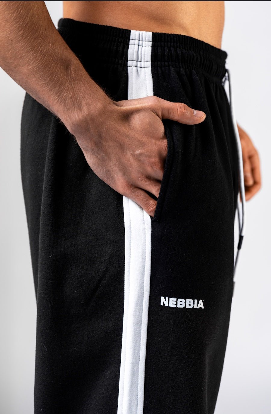 NEBBIA Power Relaxed Sweatpants 904 | Black & Black - AlisiiaKholli