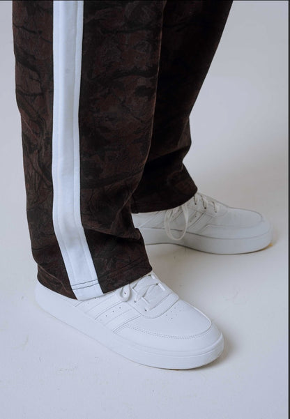 NEBBIA Power Relaxed Sweatpants 904 | Black & Dark Brown Camo - AlisiiaKholli