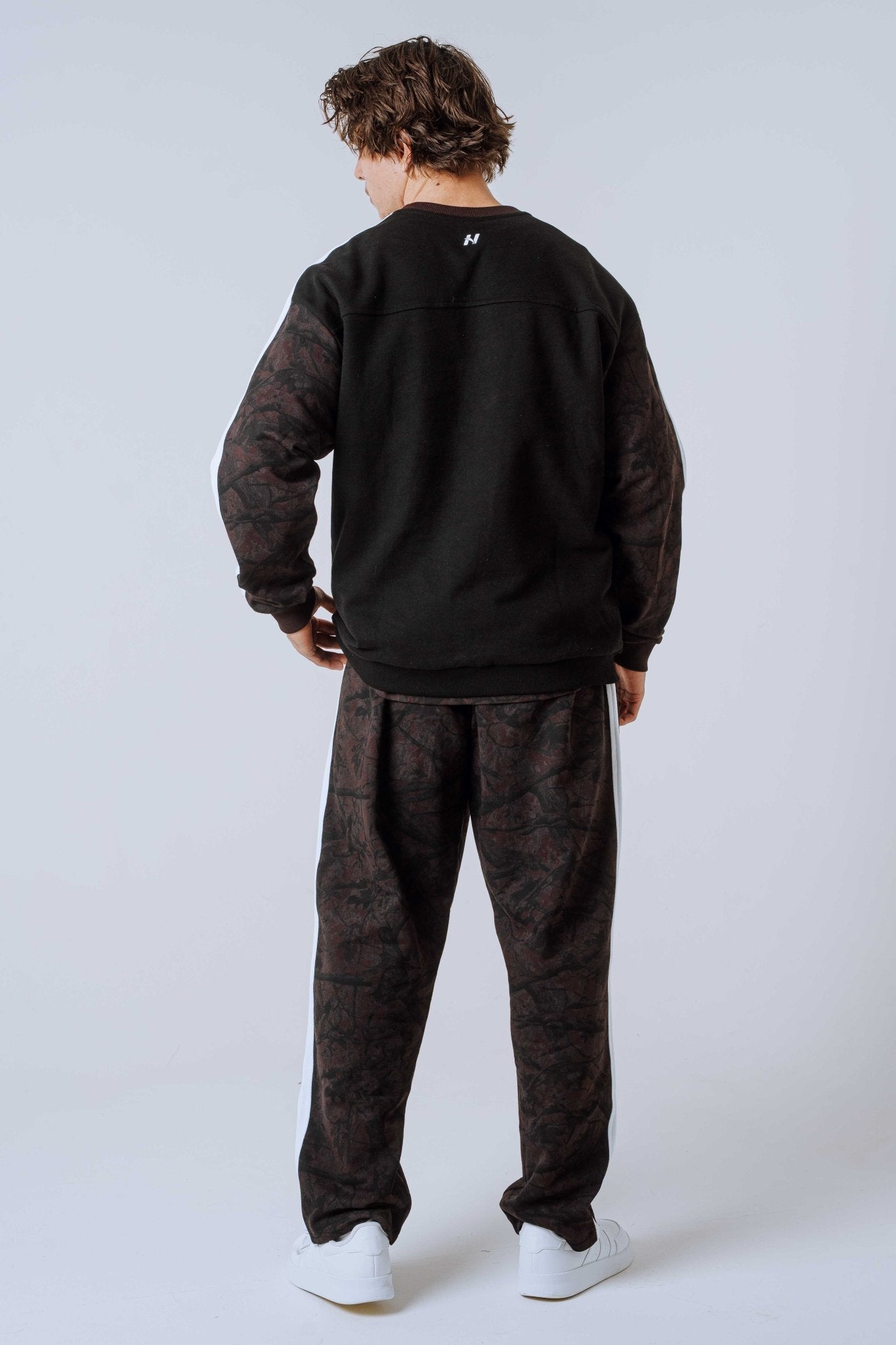 NEBBIA Power Relaxed Sweatshirt 903 | Black & Dark Brown Camo - AlisiiaKholli