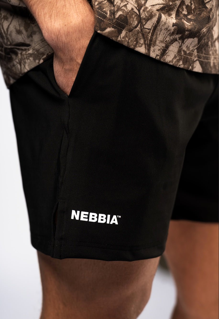 NEBBIA Power Training Shorts 902 | Black & Black - AlisiiaKholli