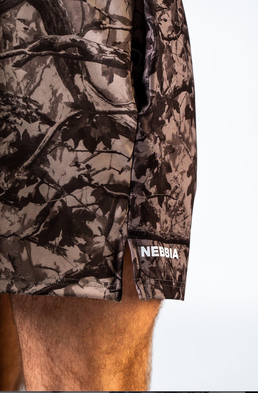 NEBBIA Power Training Shorts 902 | Black & Light Brown Camo - AlisiiaKholli