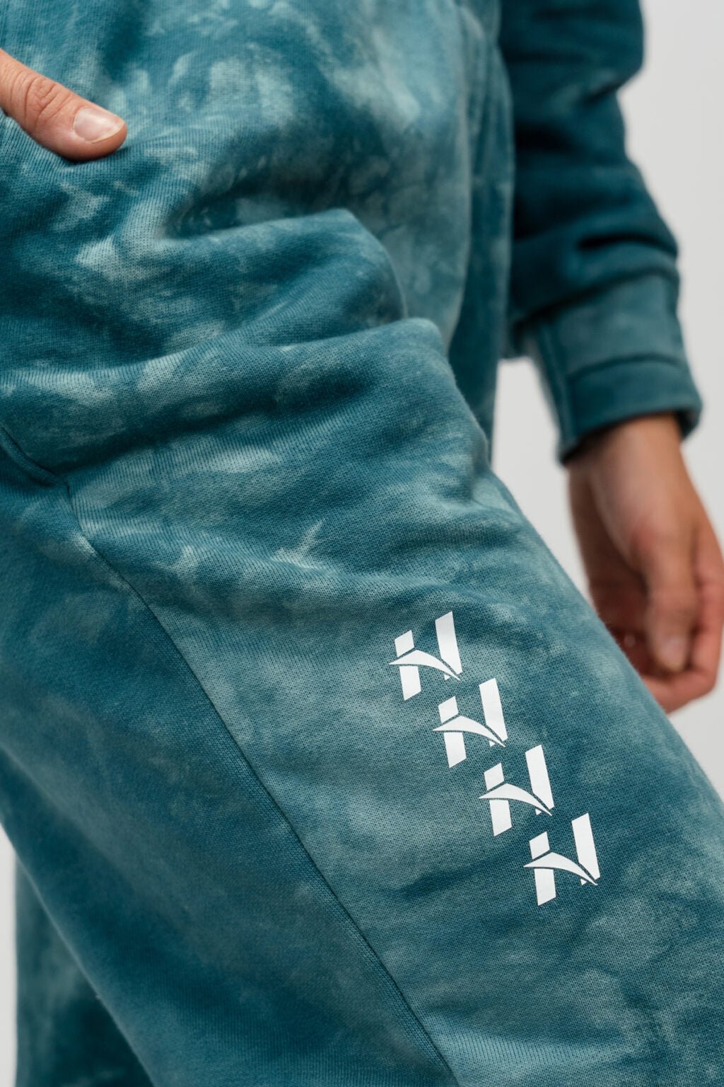NEBBIA RE - FRESH WOMEN’S SWEATPANTS 590 - AlisiiaKholli