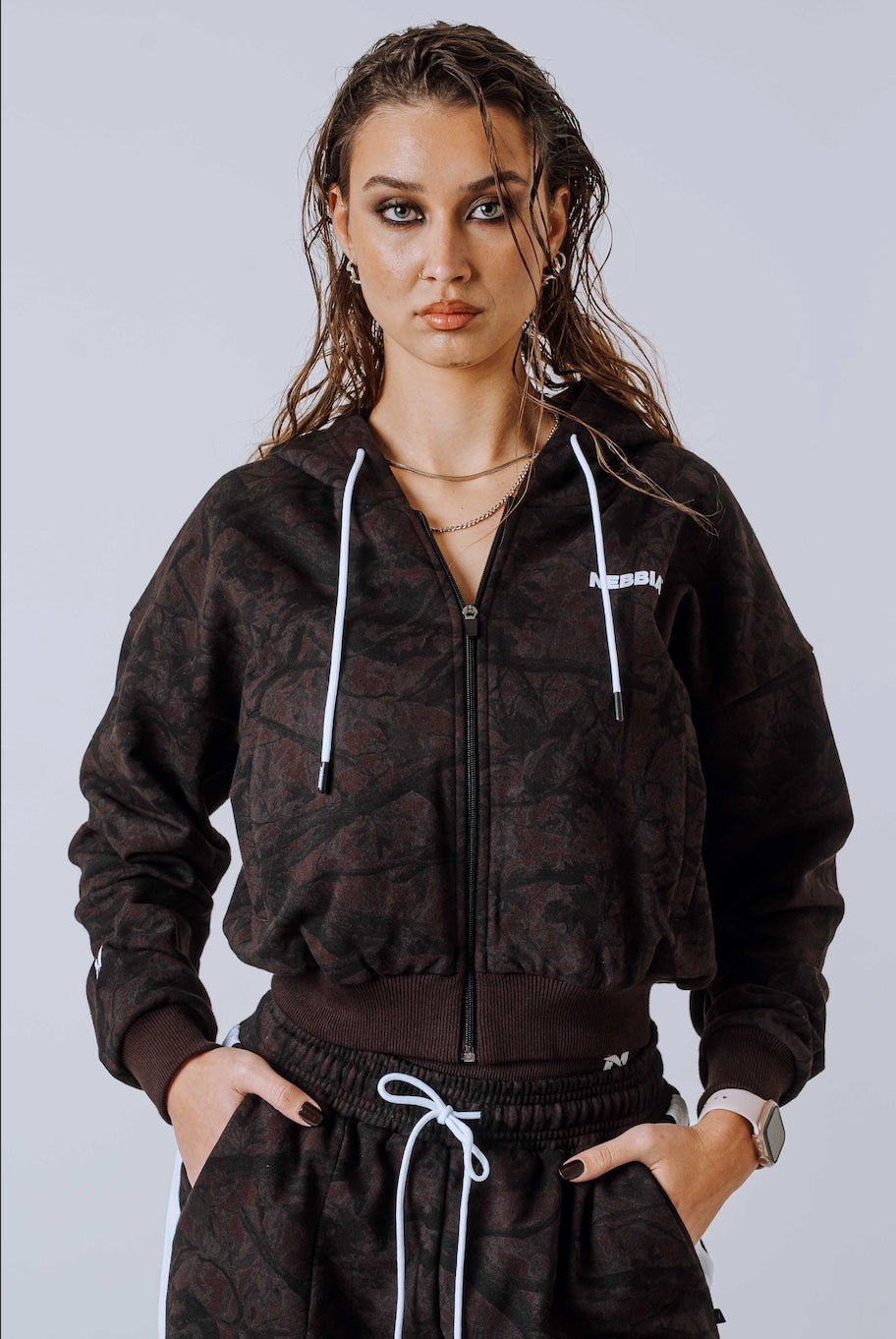 NEBBIA Relaxed Zip Hoodie Power 895 – Black / Dark Brown Camo - AlisiiaKholli