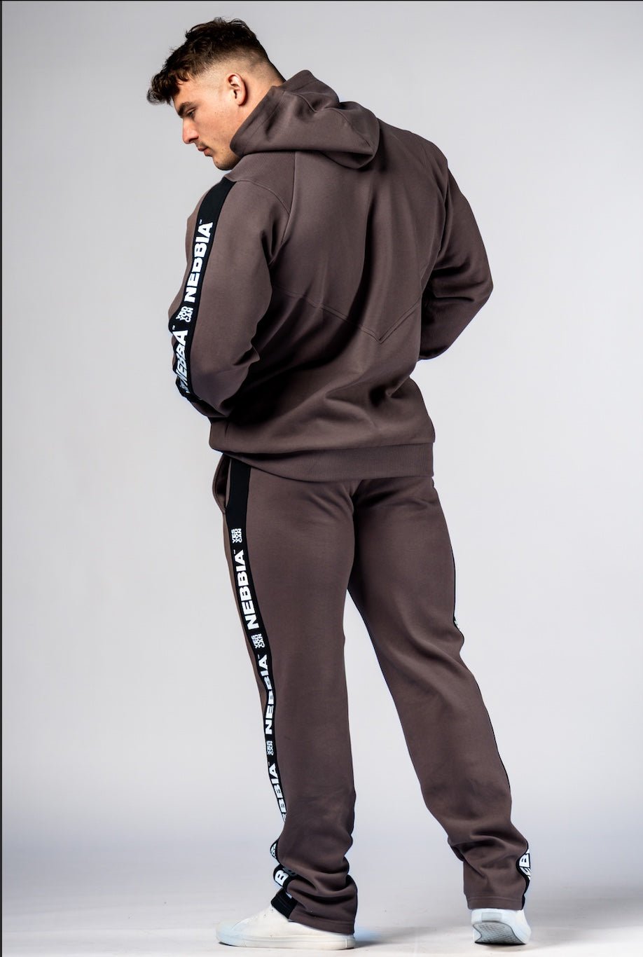 NEBBIA Training Hoodie HERO 300 – Black/Brown Heavyweight Gym Hoodie - AlisiiaKholli