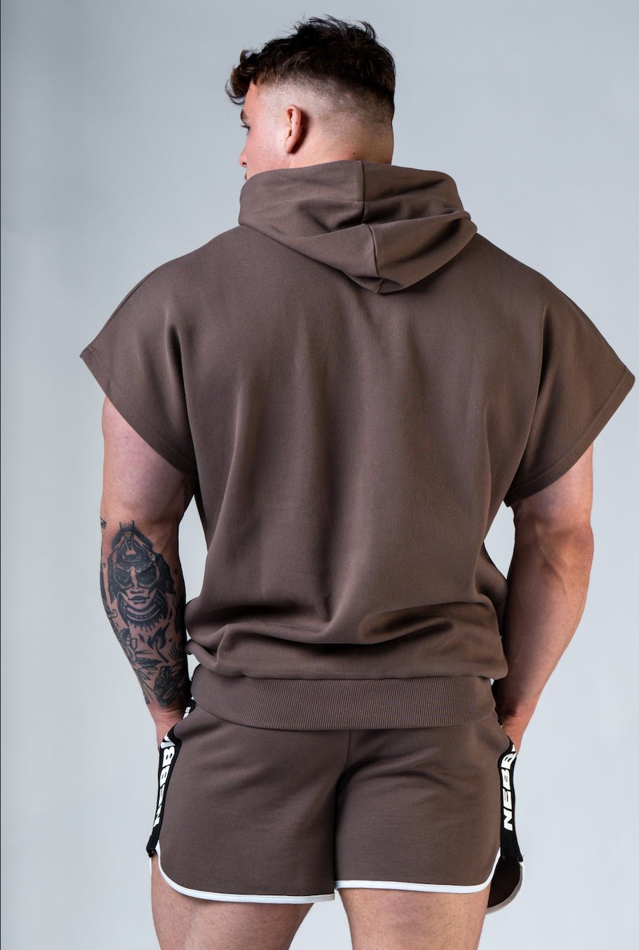 NEBBIA Training Rag Top HERO 297 – Brown Short Sleeve Hoodie - AlisiiaKholli