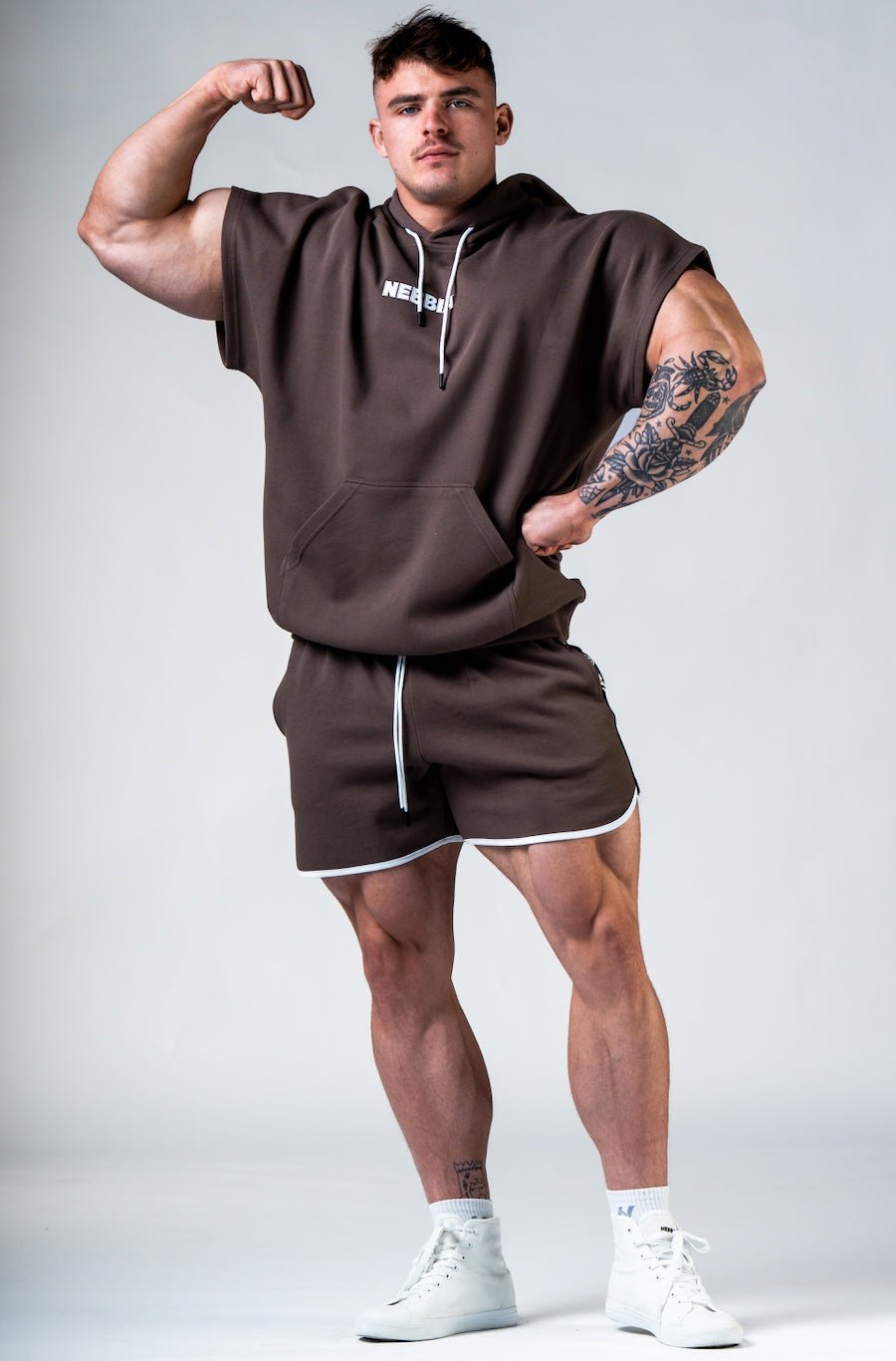 NEBBIA Training Rag Top HERO 297 – Brown Short Sleeve Hoodie - AlisiiaKholli