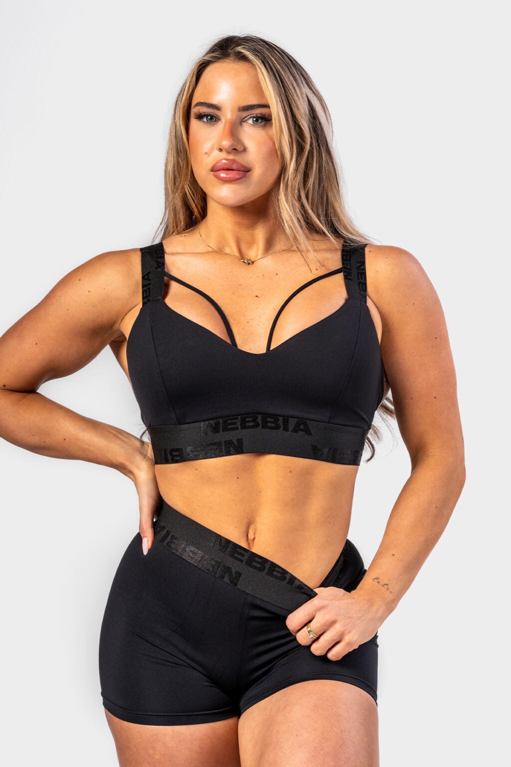 NEBBIA Women’s Padded Sports Bra INTENSE Iconic Black844 - AlisiiaKholli